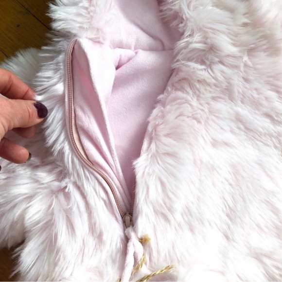 LONDON & COLE Infant Pink Faux Fur Pom Pom Baby Bunting NWT - Picture 3 of 7